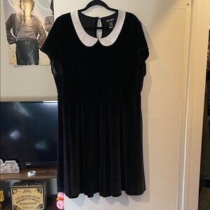 Hot Topic Wednesday dress size 3x